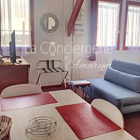 Studio 2 Pers Coeur Du Centre Equestre アパート